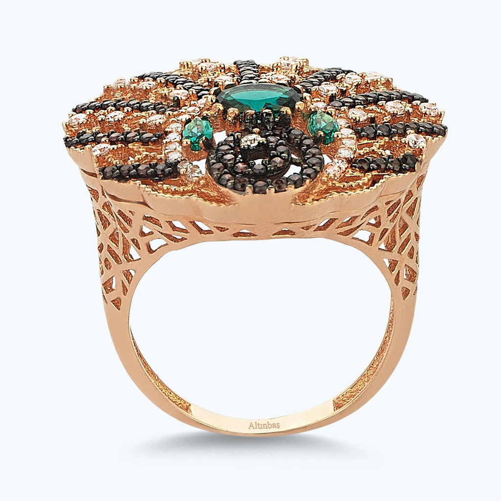 Femme Gold Ring