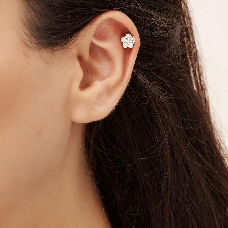 Diamant Ohrpiercing