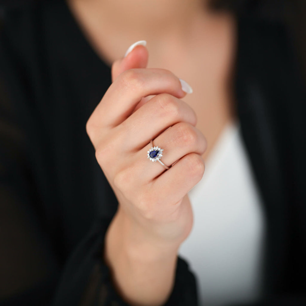 Sapphire Diamond Ring